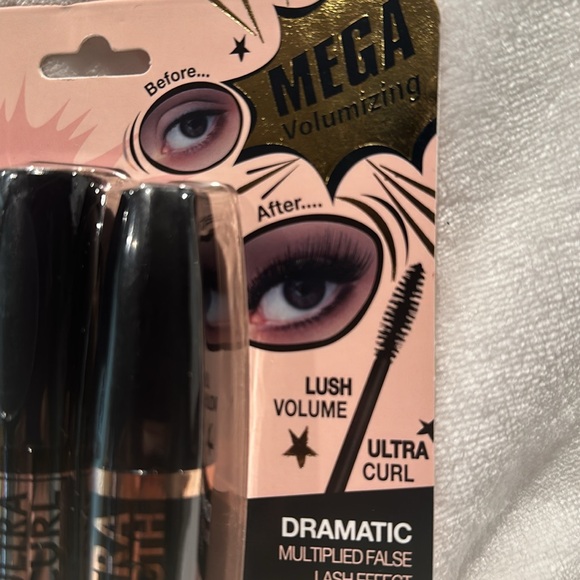 New LASH POWER 3 Piece Mascara set. - Picture 4 of 5